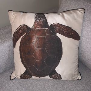 Z GALLERIE Sea Turtle Silk Pillow 20x20 New